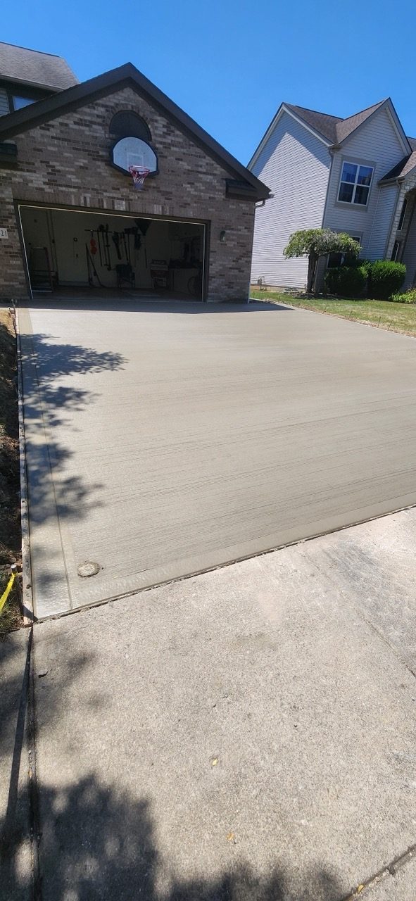Concrete Parking Lots in Baltimore, Ohio