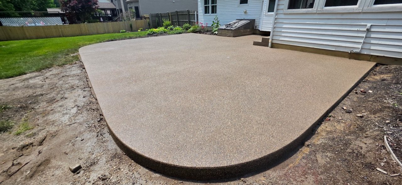 Exposed Aggregate in Canal Winchester, Ohio by Columbus Stamp Concrete